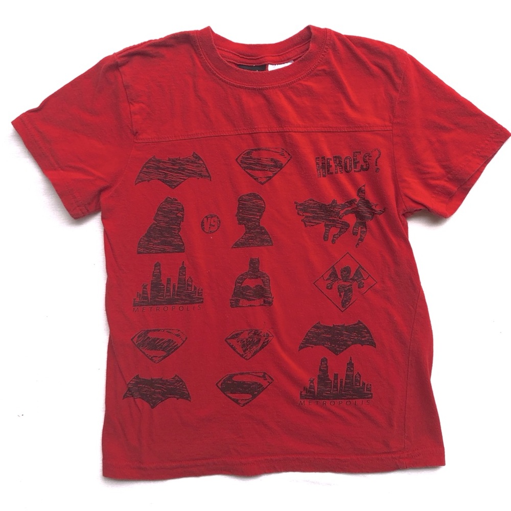 Heroes tee
